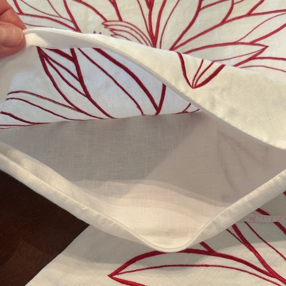 N/A elegant throw
